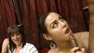 骚气美女主播刚满18就开台~~逼逼粉嫩叫声淫荡~